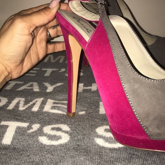 Qupid Pink Gray Heels - Picture 8 of 8
